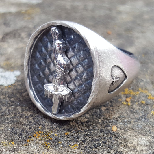 CIRCUS ACROBAT WOMAN chevalier silver ring #MS115AN - MARIA SALVADOR